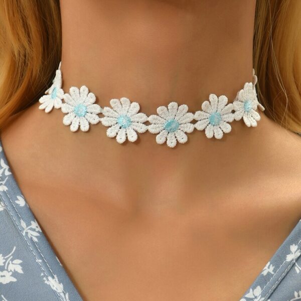 Daisy Chain Choker