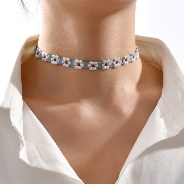 Embroidered Floral Choker