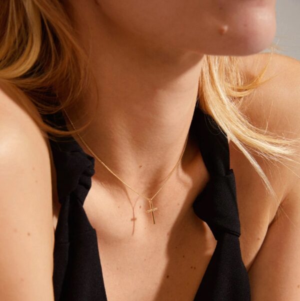 "Daisy" Cross Pendant Necklace - Image 2