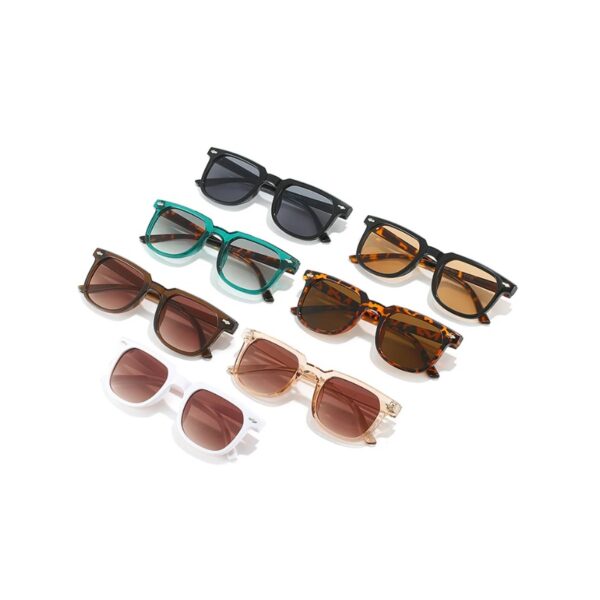 Classic Square Sunglasses - Image 2