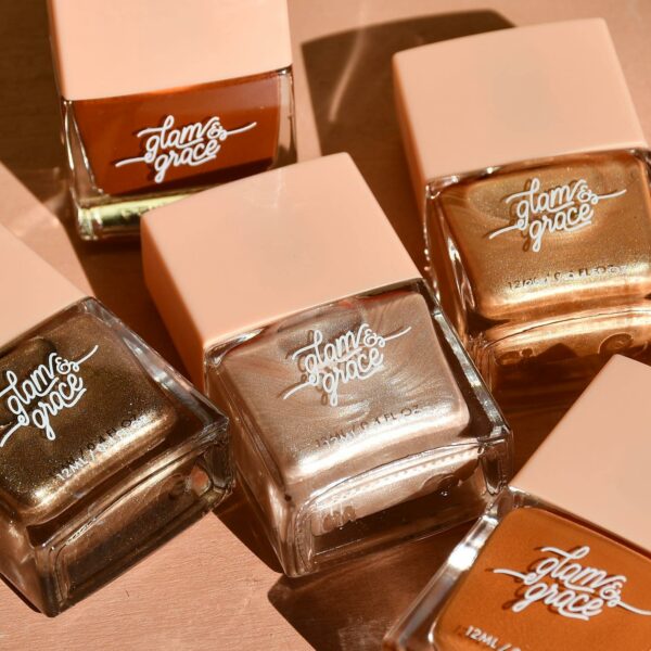 Glam + Grace Nail Polish - Mocha - Image 2