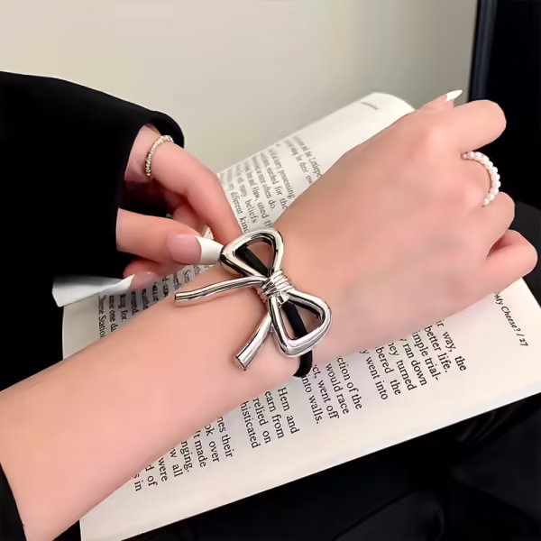 The Metal Bow Hair Tie - Image 3