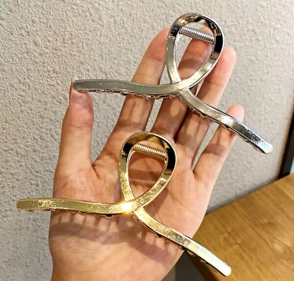 Minimalist Metal Hair Claws - Image 2